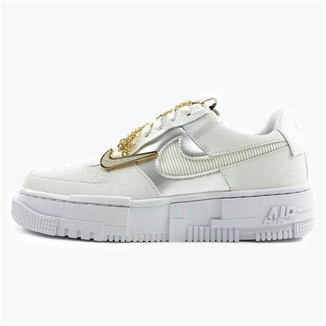 nike air force pixel mit kette snipes|NIKE WMNS Air Force 1 Pixel Sneaker bei SNIPES .